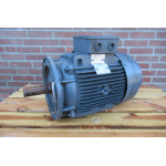 3,3 KW - 1450 RPM / 13,5 KW - 2930 RPM As 42 mm. Unused.